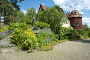 Risteillen viinitilalta museoon ryhmille